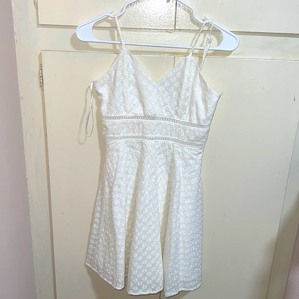 Francesca’s store dress size xs in color white